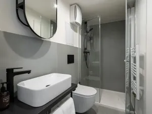 Prodej bytu 1+kk, Praha - Karlín, Prvního pluku, 31 m2