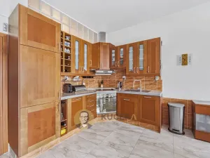Prodej bytu 2+kk, Praha - Újezd nad Lesy, Račiněveská, 95 m2