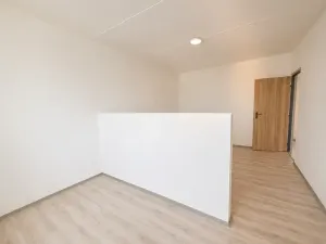 Pronájem bytu 2+1, Chomutov, Kamenná, 61 m2