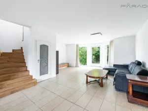 Pronájem rodinného domu, Praha - Březiněves, V pěšinkách, 195 m2