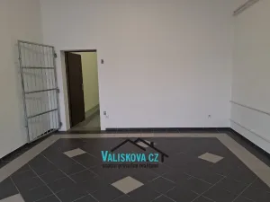 Pronájem výrobních prostor, Kroměříž, 80 m2