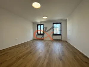 Pronájem bytu 1+1, Valašské Meziříčí, Náměstí, 64 m2