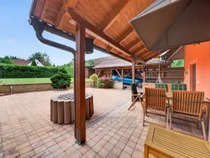 Prodej rodinného domu, Dubné, 438 m2