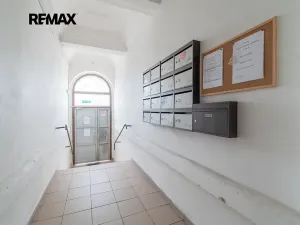 Pronájem bytu 1+kk, Plzeň, Skvrňanská, 38 m2