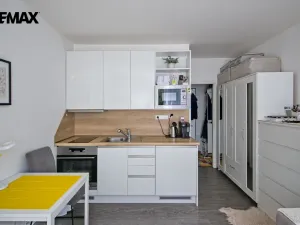 Prodej bytu 1+kk, Zlín, třída Tomáše Bati, 21 m2