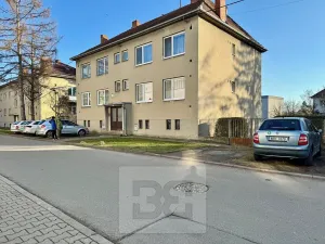 Prodej bytu 2+1, Rousínov, V Sídlišti, 61 m2