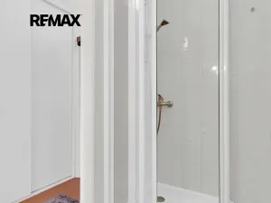Prodej bytu 2+kk, Praha - Horní Měcholupy, Neapolská, 43 m2
