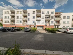 Pronájem bytu 3+kk, Hradec Králové - Nový Hradec Králové, Rybova, 74 m2