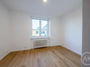 Pronájem bytu 1+1, Ostrava - Mariánské Hory, Slavníkovců, 31 m2