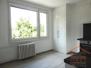 Pronájem bytu 1+1, Hradec Králové, Pod Zámečkem, 38 m2