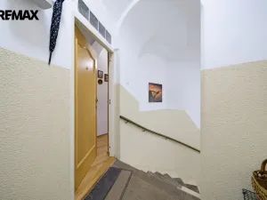 Prodej bytu 1+1, Karlovy Vary, I. P. Pavlova, 37 m2
