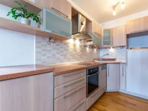 Pronájem bytu 3+kk, Praha - Prosek, Valečovská, 69 m2