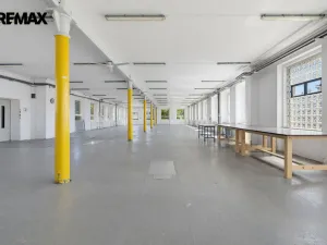 Prodej výrobních prostor, Aš, Mánesova, 2350 m2