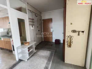 Pronájem bytu 4+1, Karlovy Vary - Stará Role, Školní, 84 m2