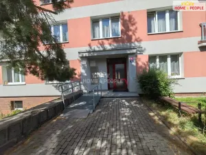 Pronájem bytu 4+1, Karlovy Vary - Stará Role, Školní, 84 m2