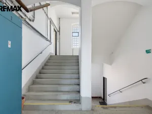 Pronájem výrobních prostor, Aš, Mánesova, 2350 m2