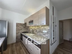 Pronájem bytu 2+1, Přerov, Tománkova, 52 m2