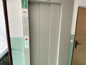 Prodej bytu 3+1, Teplice - Prosetice, Rovná, 69 m2