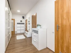 Prodej bytu 4+kk, Slaný, Kybalova, 117 m2