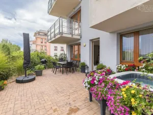 Prodej bytu 4+kk, Slaný, Kybalova, 118 m2