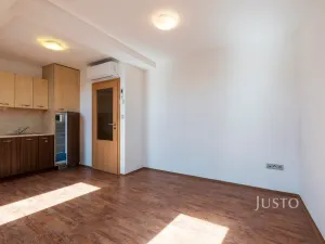 Pronájem bytu 2+kk, Staré Město, Hradišťská, 37 m2
