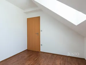 Pronájem bytu 2+kk, Staré Město, Hradišťská, 37 m2