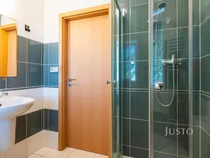 Pronájem bytu 2+kk, Staré Město, Hradišťská, 37 m2