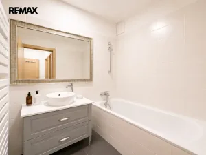 Prodej bytu 3+kk, Praha - Hostavice, U Hostavického potoka, 74 m2