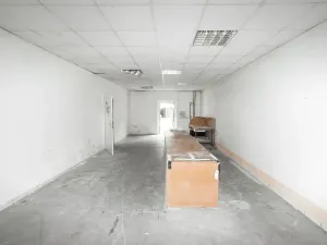 Pronájem skladu, Kladno, Na Vysokém, 367 m2