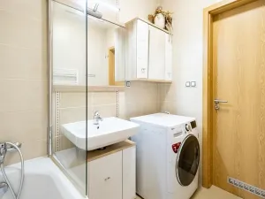 Pronájem bytu 2+kk, Praha - Letňany, Chlebovická, 56 m2