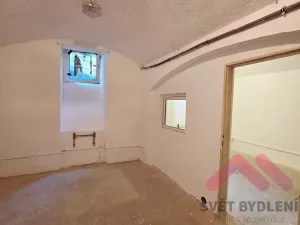 Pronájem výrobních prostor, Praha - Bubeneč, Čechova, 28 m2