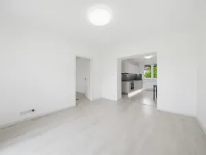 Pronájem bytu 2+kk, Ostrov, Halasova, 55 m2