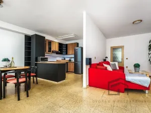 Pronájem bytu 3+kk, Praha - Černý Most, náměstí Plukovníka Vlčka, 86 m2