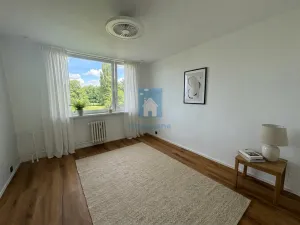 Pronájem bytu 3+kk, Praha, Španielova, 60 m2