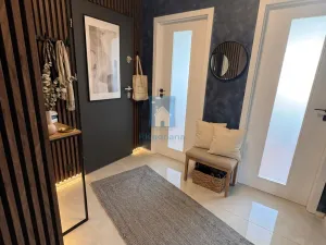 Pronájem bytu 3+kk, Praha, Španielova, 60 m2