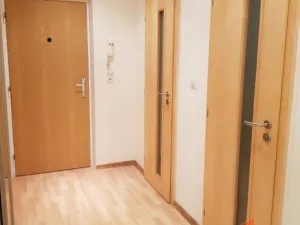 Pronájem bytu 2+1, Hradec Králové, Pod Zámečkem, 55 m2