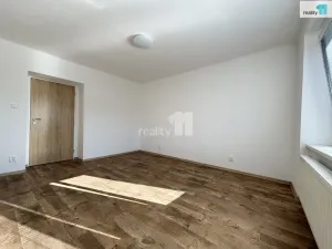 Pronájem bytu 2+1, Nový Bor, Sklářská, 51 m2