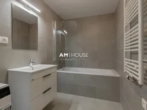 Pronájem bytu 2+kk, Praha - Vysočany, Vysočanská, 55 m2