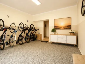 Pronájem bytu 1+1, Hulín, nám. Míru, 45 m2