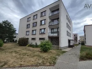 Prodej bytu 3+1, Týnec nad Sázavou, 74 m2