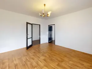 Prodej bytu 2+1, Pardubice - Zelené Předměstí, náměstí Dukelských hrdinů, 57 m2