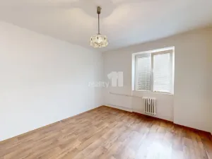 Prodej bytu 2+1, Pardubice - Zelené Předměstí, náměstí Dukelských hrdinů, 57 m2