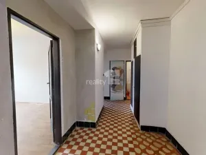 Prodej bytu 2+1, Pardubice - Zelené Předměstí, náměstí Dukelských hrdinů, 57 m2