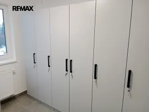 Pronájem skladu, Velké Meziříčí, Karlov, 476 m2