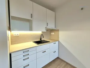 Pronájem bytu 1+kk, Ostrava, Čujkovova, 28 m2