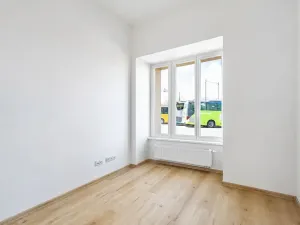 Pronájem bytu 2+kk, Praha - Karlín, Pod výtopnou, 33 m2