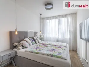 Pronájem bytu 2+kk, Praha - Prosek, Pískovcová, 50 m2