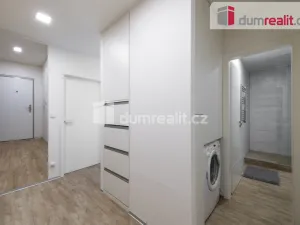 Pronájem bytu 2+kk, Praha - Prosek, Pískovcová, 50 m2