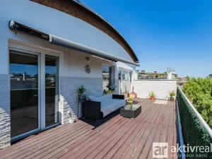Prodej bytu 2+kk, Praha, Pastevců, 54 m2