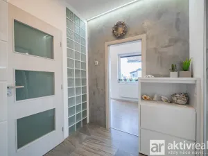 Prodej bytu 2+kk, Praha, Pastevců, 54 m2